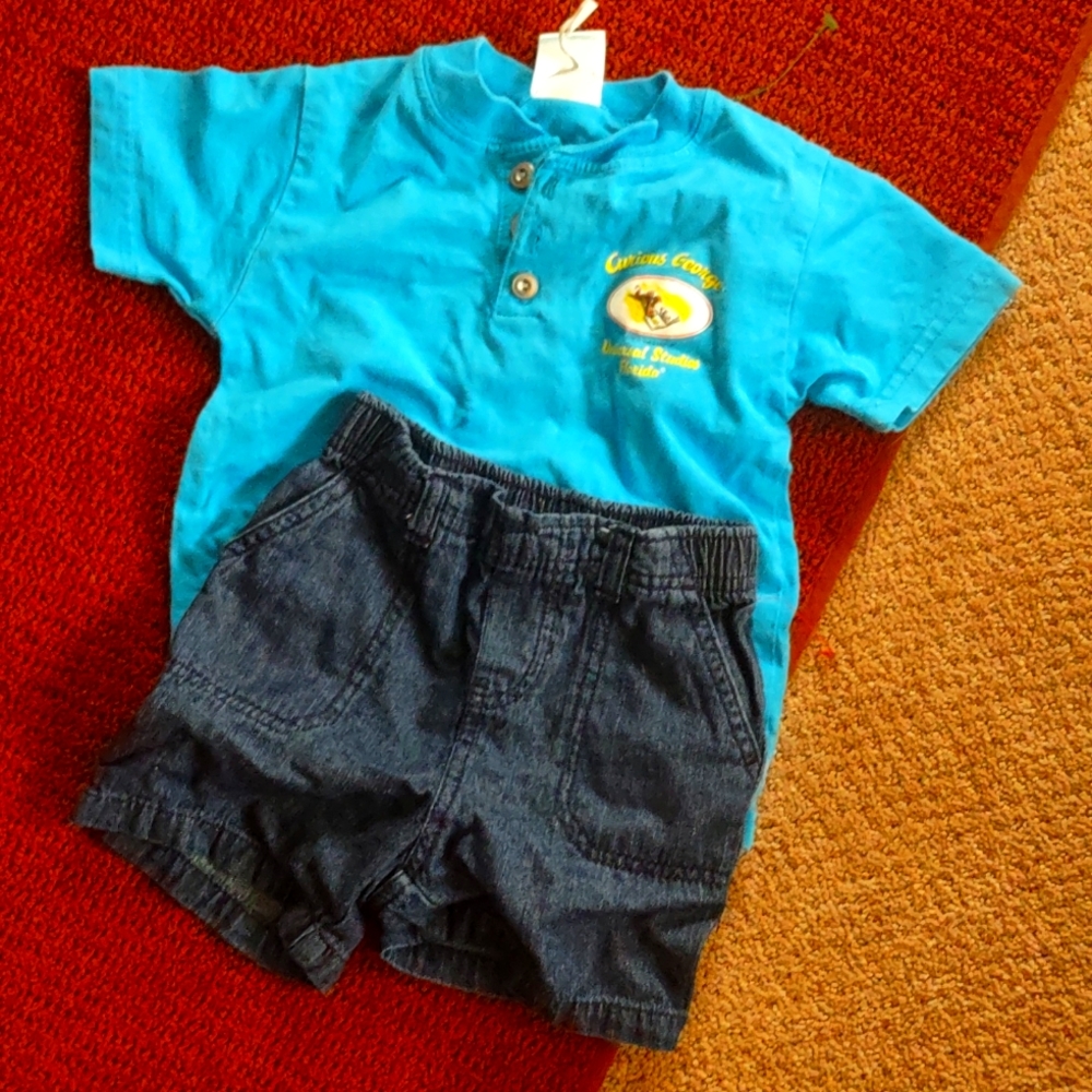 Outfit top and bottom